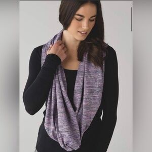 Lululemon Vinyasa Rulu Scarf Space Dye Camo Tender Violet Black Grape